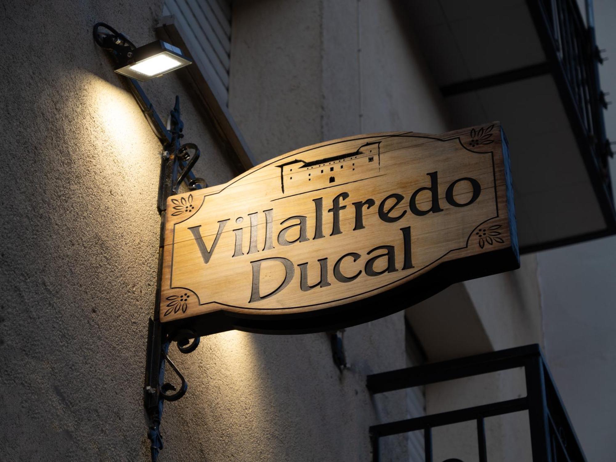 Villalfredo Ducal パストラナ エクステリア 写真